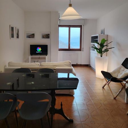 La Casa Di Camilla Appartement Perledo Buitenkant foto